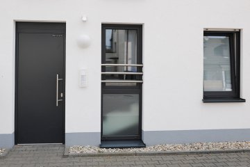 tischlerei_paderborn_ruesing_haustuer_fenster.jpg